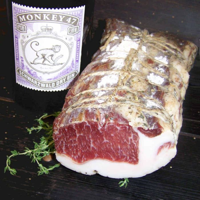 Mangalitza Rückenlachs Gin Monkey 47