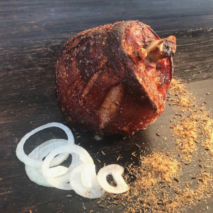 Haxen vom Mangalitza Schwein, vorgegart